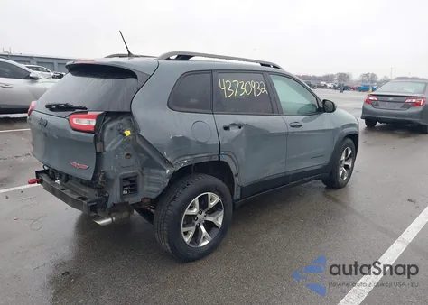 2015 Jeep Cherokee Trailhawk z USA, uszkodzony, nr VIN 1C4PJMBS2FW502760